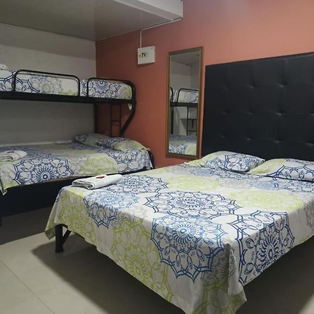 Hotel Vitru Кукута Экстерьер фото